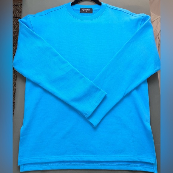 Basic Sweatshirt Unisex by Korean brand Romantic Pirates - Picture 4 of 13